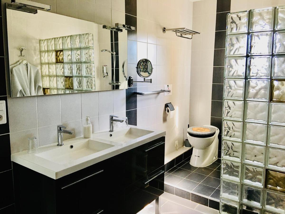 La Villa Mediterranee Wellness Spa PiscineSaint-Drezery エクステリア 写真
